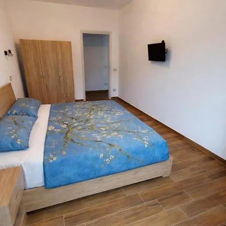 Glam House Gogh Bauso